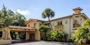 Отель Red Roof Inn Tampa Bay - St. Petersburg  Сент-Питерсберг